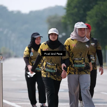 Runner Photo 6200225