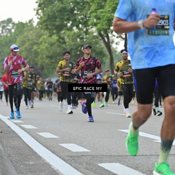 Runner Photo 6200243