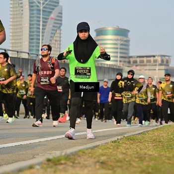 Runner Photo 6200296