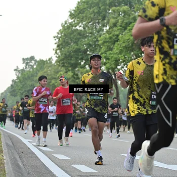 Runner Photo 6200303