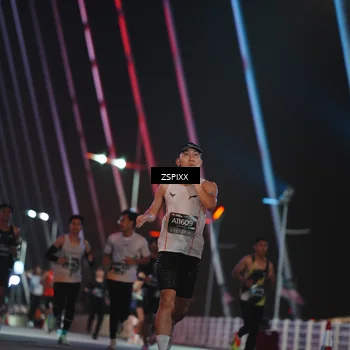 Runner Photo 6200317