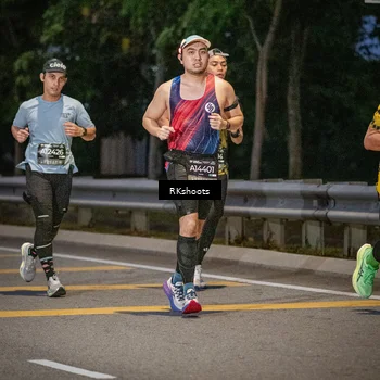 Runner Photo 6200349
