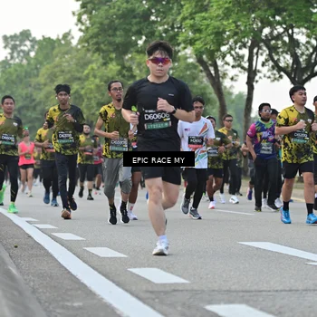 Runner Photo 6200356