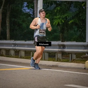 Runner Photo 6200403