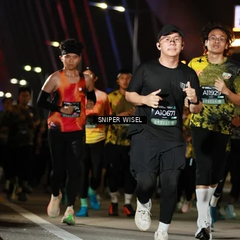 Runner Photo 6200417
