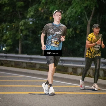 Runner Photo 6200442