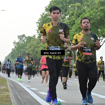 Runner Photo 6200474
