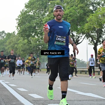 Runner Photo 6200527