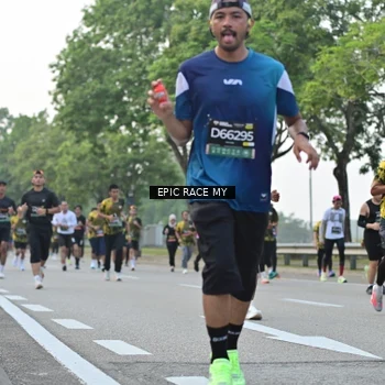Runner Photo 6200533