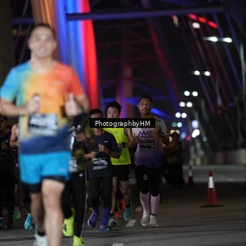 Runner Photo 6200546