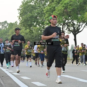 Runner Photo 6200554