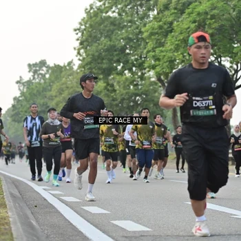 Runner Photo 6200557