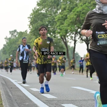 Runner Photo 6200576