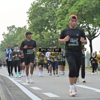Runner Photo 6200593