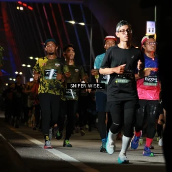 Runner Photo 6200625
