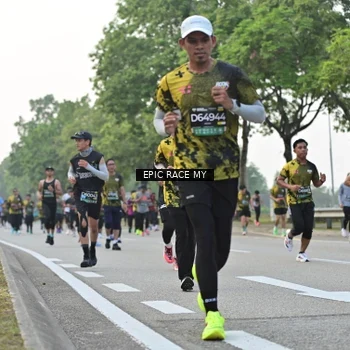 Runner Photo 6200642