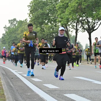 Runner Photo 6200693