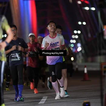 Runner Photo 6200722
