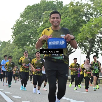 Runner Photo 6200744