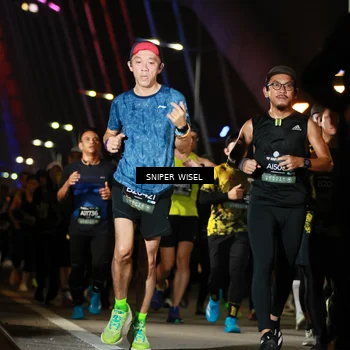 Runner Photo 6200802