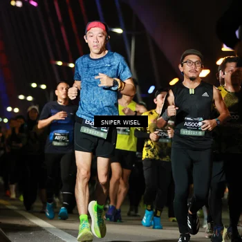 Runner Photo 6200825