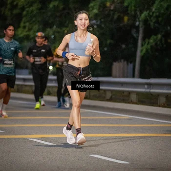 Runner Photo 6200855