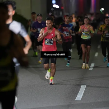 Runner Photo 6200863