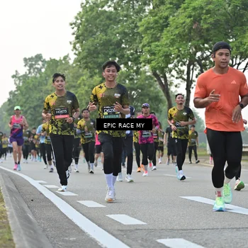 Runner Photo 6200870