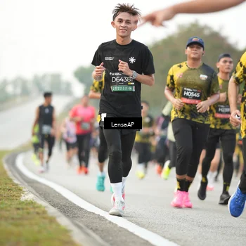 Runner Photo 6200872