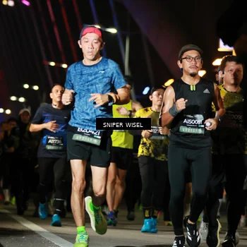 Runner Photo 6200888