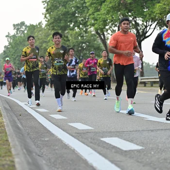 Runner Photo 6200900