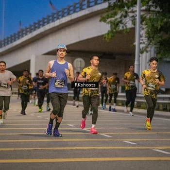 Runner Photo 6200995