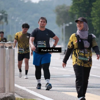 Runner Photo 6201003