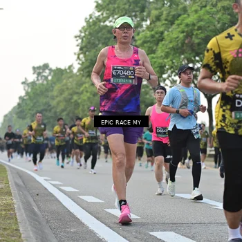 Runner Photo 6201007