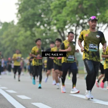 Runner Photo 6201046