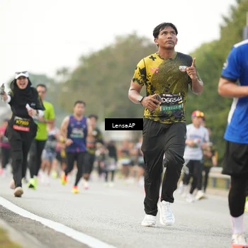 Runner Photo 6201052