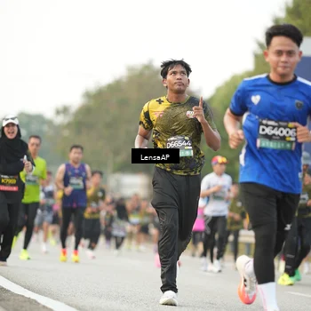 Runner Photo 6201054