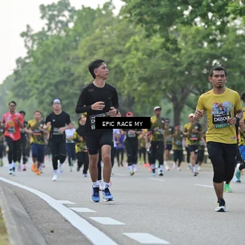 Runner Photo 6201060