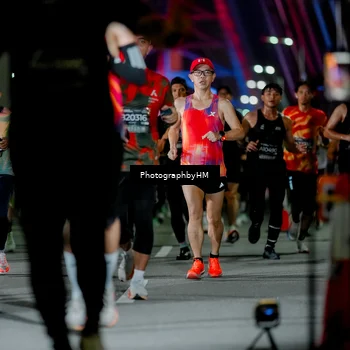 Runner Photo 6201073