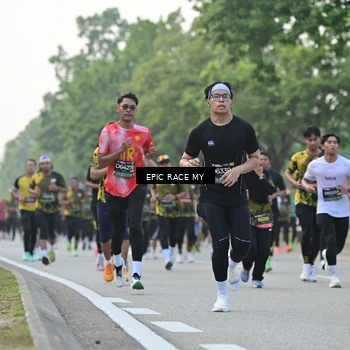 Runner Photo 6201113