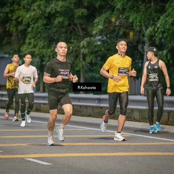 Runner Photo 6201143