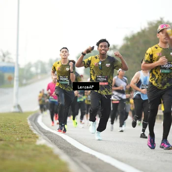 Runner Photo 6201174