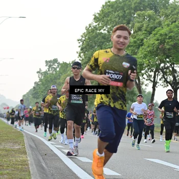 Runner Photo 6201179