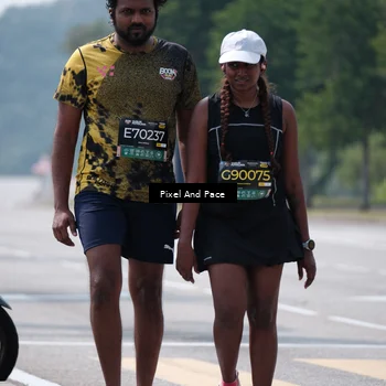 Runner Photo 6201200