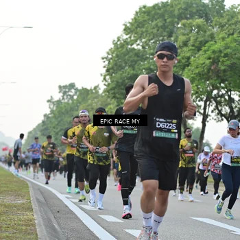 Runner Photo 6201210