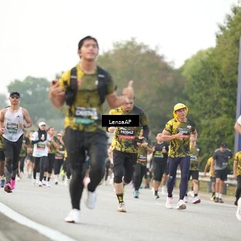 Runner Photo 6201217