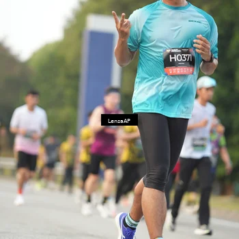 Runner Photo 6201236