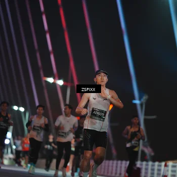 Runner Photo 6201273