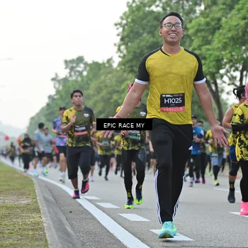 Runner Photo 6201300