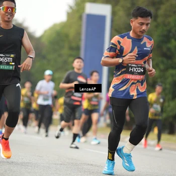 Runner Photo 6201310